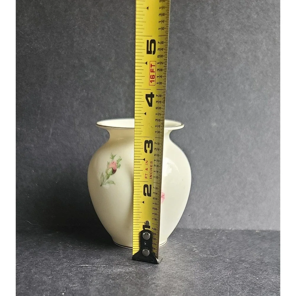 Vintage Bavaria German Porcelain Floral Bud Vase Gold Rim 3.5
